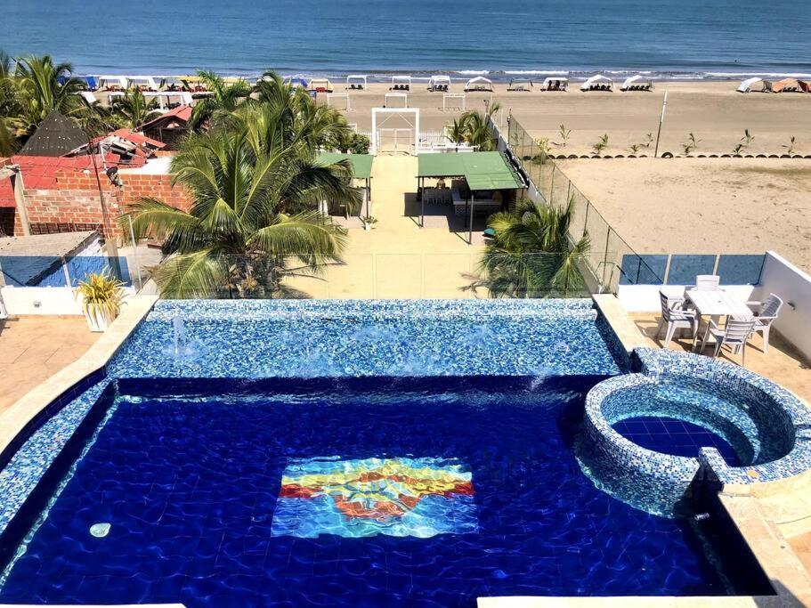Mansion En La Playa Con Piscina