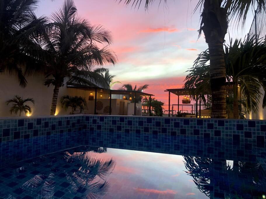 Mansion En La Playa Con Piscina