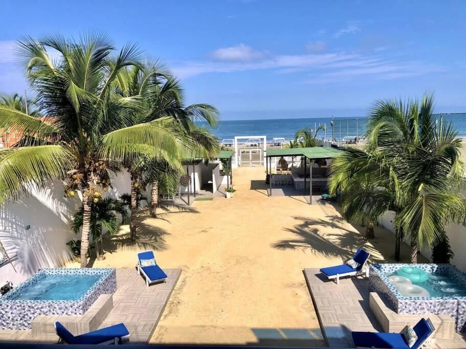 Villa Mansion En La Playa Con Piscina