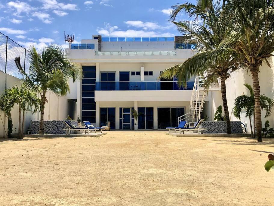 Villa Mansion En La Playa Con Piscina